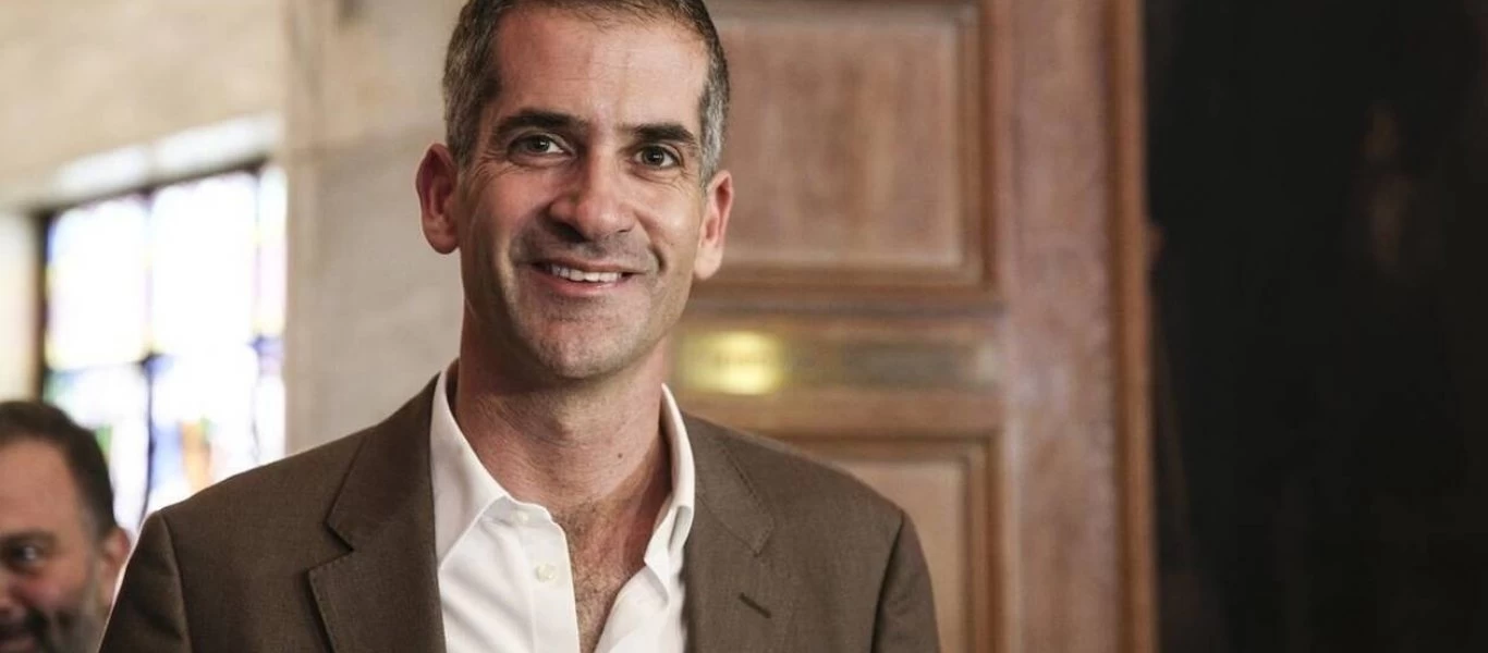 Οι «σαββατιάτικες επισκέψεις» που δέχτηκε στο δημαρχείο ο Κ.Μπακογιάννης (φωτο)